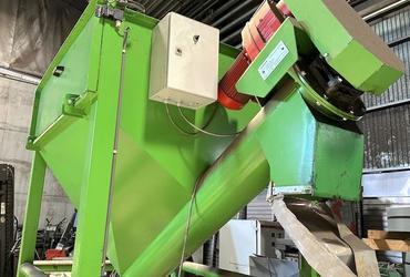 Screw conveyor with feed hopper Van Beek KS250