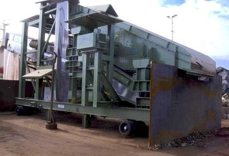 Mobile screening plant with trailer Spaleck SEWU 2400 x 5000