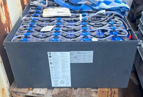 Forklift Battery / Traction Battery EnerSys Hawker Water Less 80V 4 PZM 240